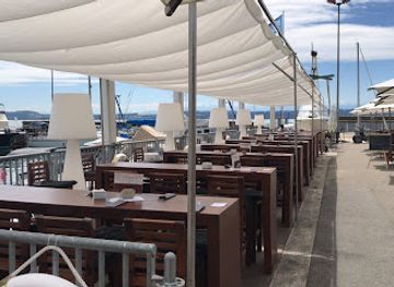 switzerland/neuchatel/bar/la-marina