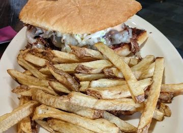 pennsylvania/bald-eagle-state-park/bar/nine-irons-restaurant-bar