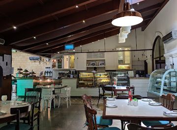 pakistan/upper-sindh/bar/sind-club