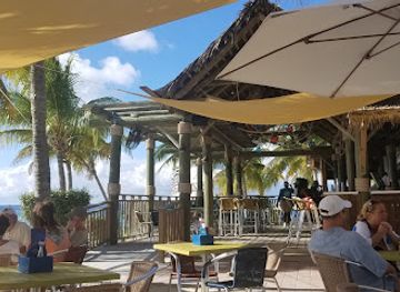 turks-and-caicos-islands/long-bay-beach/bar/beached-whale-bar-grille