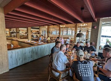alaska/southwest-alaska/bar/boatyard