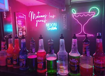 ecuador/carchi-region/bar/moon-cocktail-s-ipiales