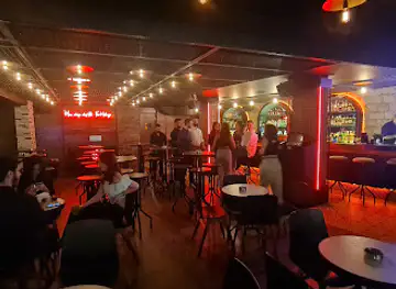 FOXHOLE cocktail bar