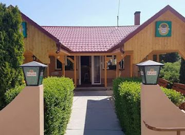 hungary/szigetkoz/bar/betyar-borozo