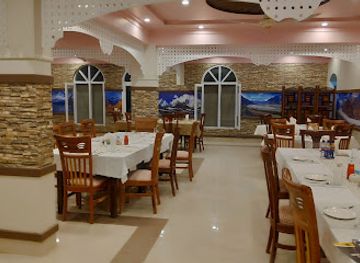 pakistan/baltistan/bar/hotel-summit-restaurant