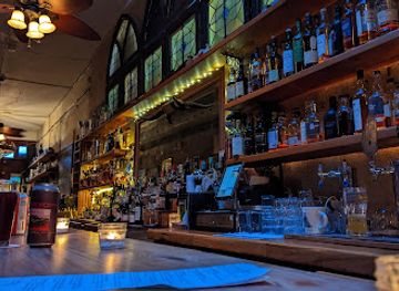 canada/greater-toronto-area/bar/the-hole-in-the-wall-t-o