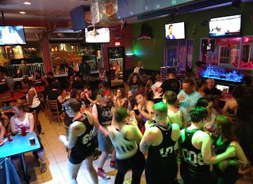 virginia/central-virginia/bar/south-beach-house