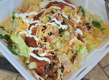 kansas/cedar-bluff-state-park/bar/rosie-s-bar-grill