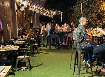 israel/raanana/bar/bar-hashovek