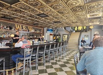 virginia/luray-caverns/bar/watch-warrant-restaurant