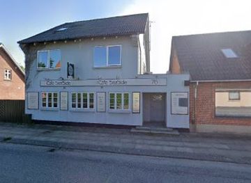 denmark/west-jutland/bar/seaside-v-thomas-rohde