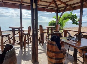 jamaica/black-river-great-morass/bar/las-vegas-cafe