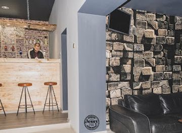 romania/retezat-national-park/bar/jessy-pub