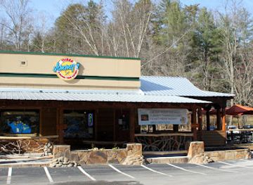 tennessee/great-smoky-mountains-national-park/bar/three-jimmy-s-good-time-eatery