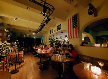 vietnam/ho-chi-minh-city/district-3/bar/acoustic-bar-nam-ky-khoi-nghia