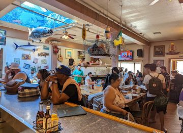 california/santa-catalina-island/bar/the-lobster-trap