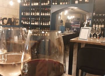france/bordeaux-wine-region/bar/wine-moment