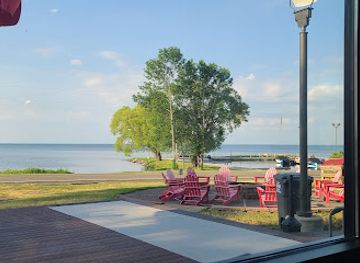 minnesota/mille-lacs-lake/bar/the-launch-bar-and-grill
