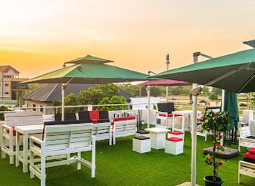togo/maritime-region/bar/i-top-rooftop-lounge