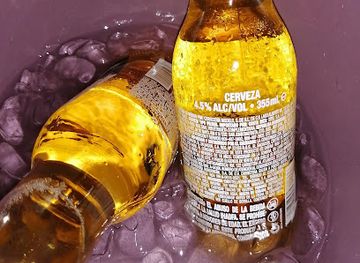 honduras/cayos-cochinos/bar/harbour-view-bar-grill