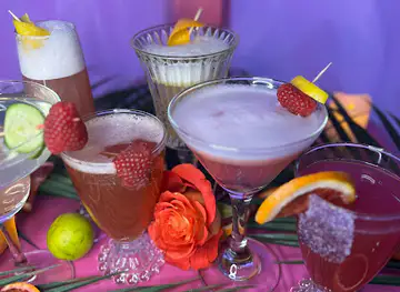 Luxe Lounge