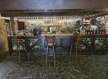 luxembourg/moselle-valley/bar/le-bar-a-bois