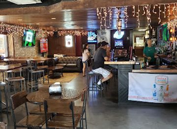 texas/lubbock/bar/savage-tavern