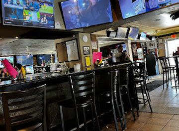 wisconsin/appleton/bar/flagstone