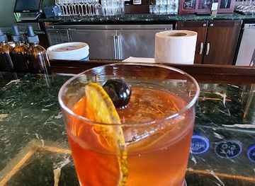 belize/belize-city/yarborough/bar/cork-street-whiskey-bar