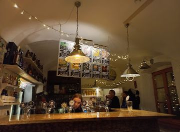 poland/warsaw/nowe-miasto/bar/same-krafty-vis-a-vis