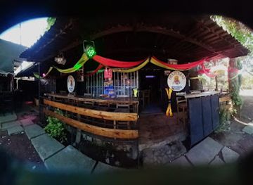 nicaragua/apoyo-lagoon/bar/chapo-s-bar