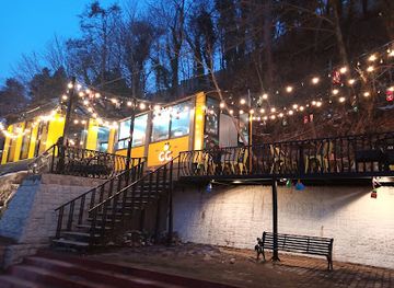 pakistan/murree/bar/chikachino