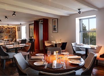 united-kingdom/isle-of-skye/bar/the-three-chimneys-and-the-house-over-by