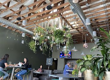 california/sacramento/east-sacramento/bar/the-green-room