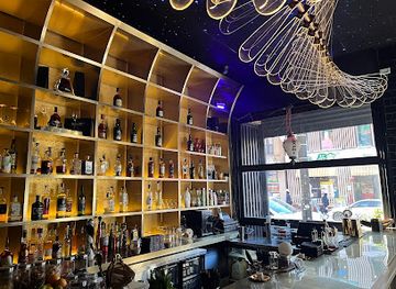 illinois/chicagoland/bar/best-bar