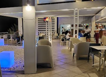 cabo-verde/praia/bar/seven-beach-club