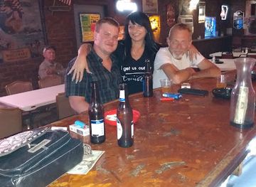 arkansas/ozark-national-forest/bar/tommy-deans