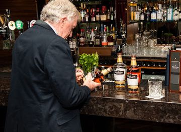 ireland/limerick/bar/savoy-bar