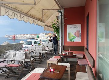 slovenia/piran/bar/caffe-neptun
