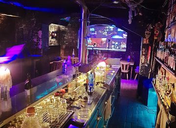 germany/munich/schwabing/bar/schwabinger-7