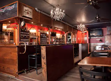 Square 5 Public House