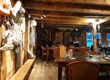 iceland/east-fjords/bar/randulf-s-sea-house