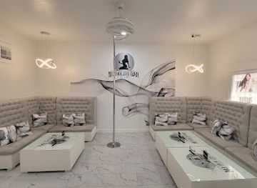 the-bahamas/grand-bahama-island/bar/no-holds-bar