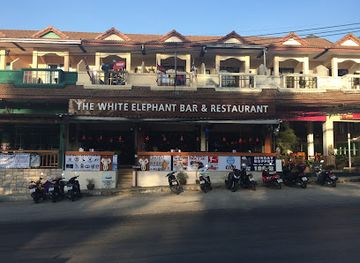 thailand/koh-chang/bar/the-white-elephant