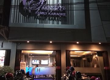 indonesia/central-kalimantan/bar/studio-family-karaoke