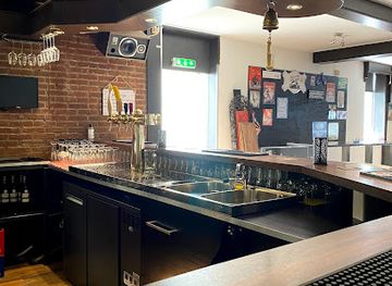 netherlands/hoeksche-waard/bar/cafe-het-kippenhok