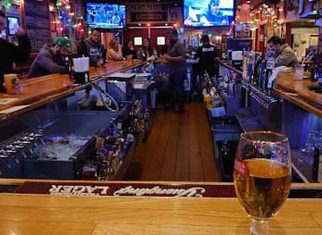 connecticut/stamford/springdale/bar/vinny-s-backyard-restaurant-and-bar