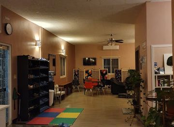 northern-mariana-islands/forbidden-island/bar/saipan-yunis-lounge