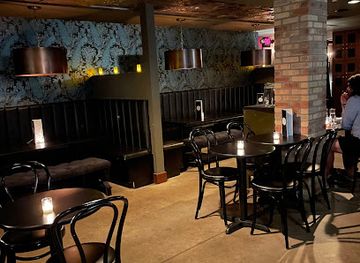 michigan/traverse-city/bar/low-bar