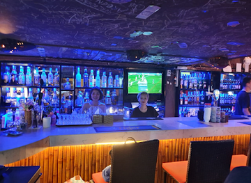 vietnam/da-nang/hai-chau-district/bar/bamboo-2-bar